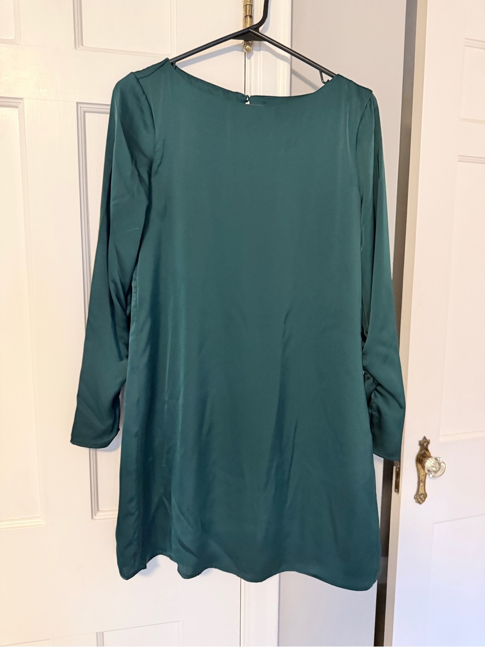Evereve Dark Green Long-Sleeve Shift Dress